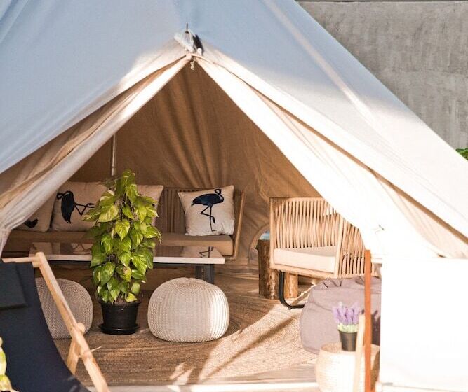 ホテル Roost Glamping   Sha Certified