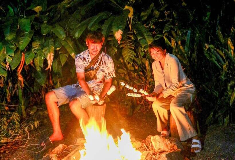 ホテル Roost Glamping   Sha Certified