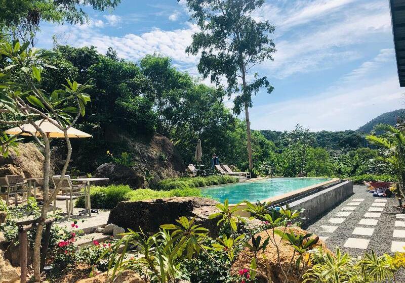 ホテル Roost Glamping   Sha Certified