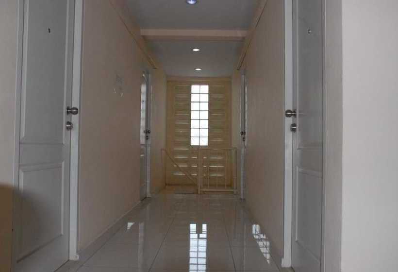 酒店 The Crystal Apartment