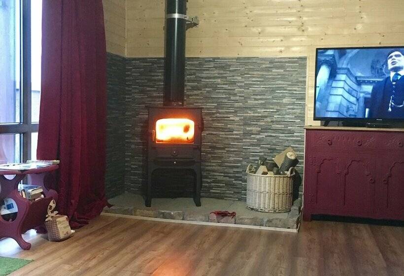 Lakeside Fishing Lodges