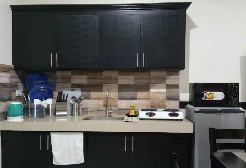 Luxury Suites E
