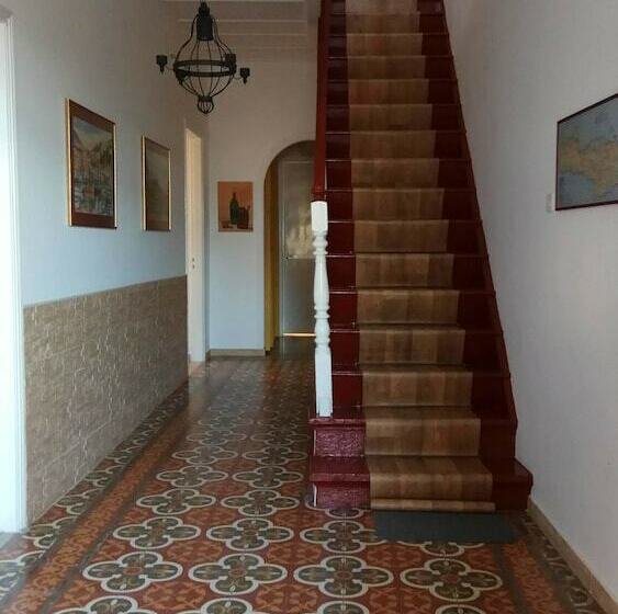 פנסיון Arhontiko Sitia