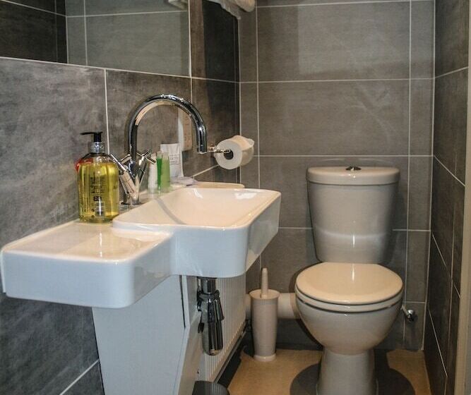 פנסיון Bex Rooms