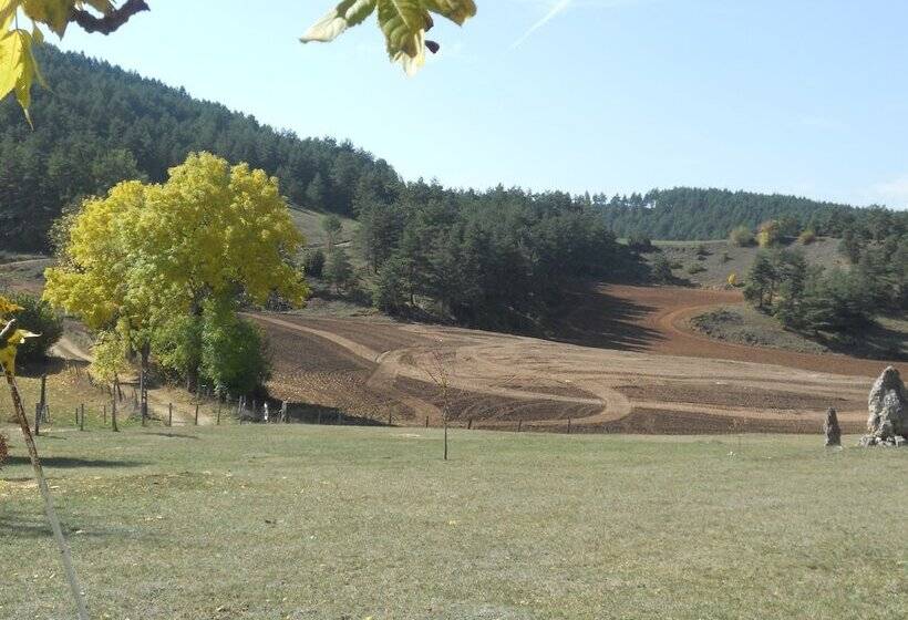 ペンション Chez Louis Chambres D Hôtes