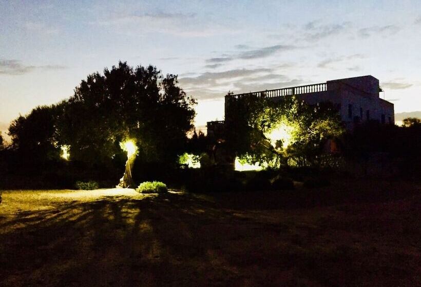 ペンション Domaine El Manar