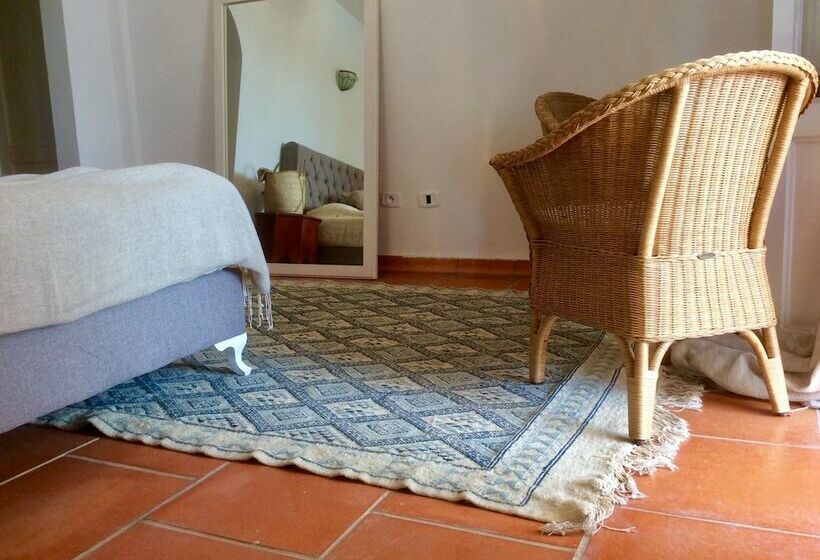 ペンション Domaine El Manar