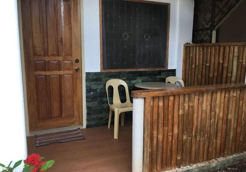 پانسیون John Verhel Homes