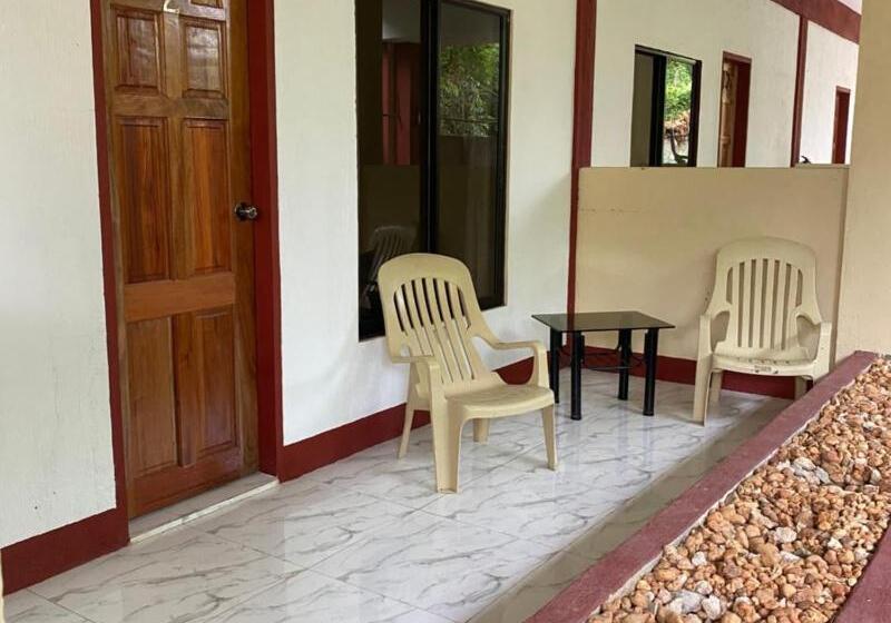 پانسیون John Verhel Homes