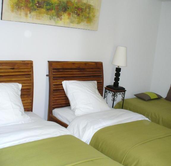 Пансион Le Mas Des Sorcières Maison D Hôtes