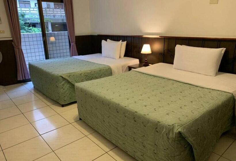 פנסיון Lei Zhiben Hot Spring