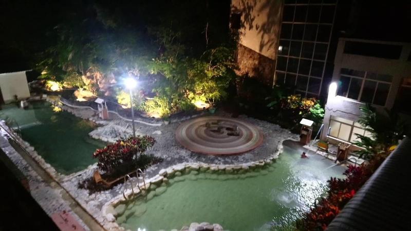 פנסיון Lei Zhiben Hot Spring