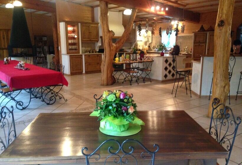 بنسيون Les Sentiers Du Lac