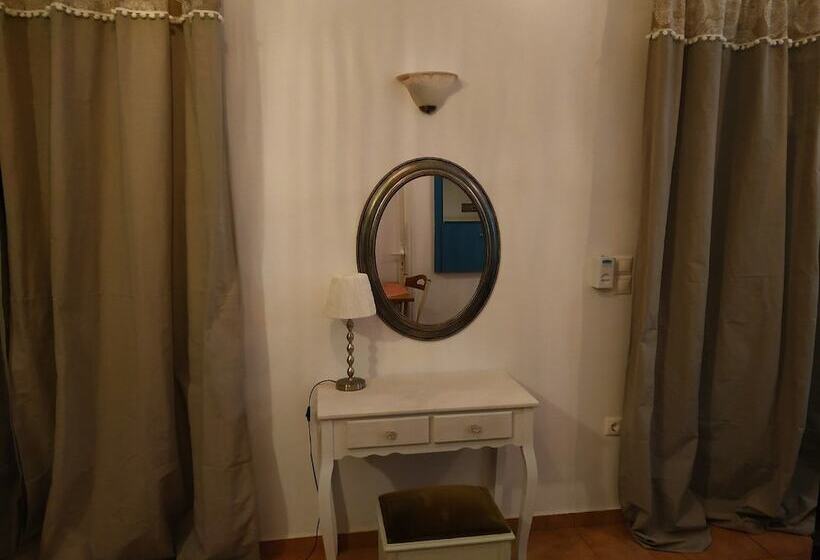 פנסיון Lontosvillage