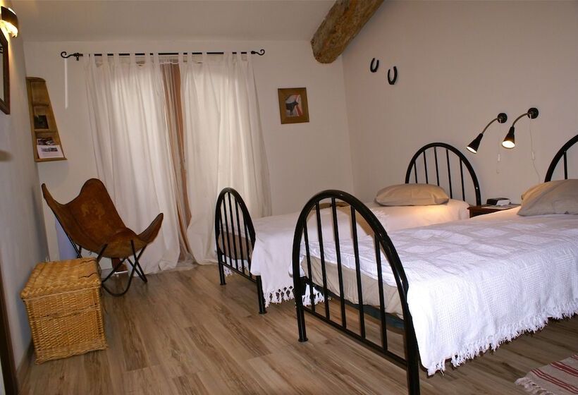 بنسيون Mas Tolosan