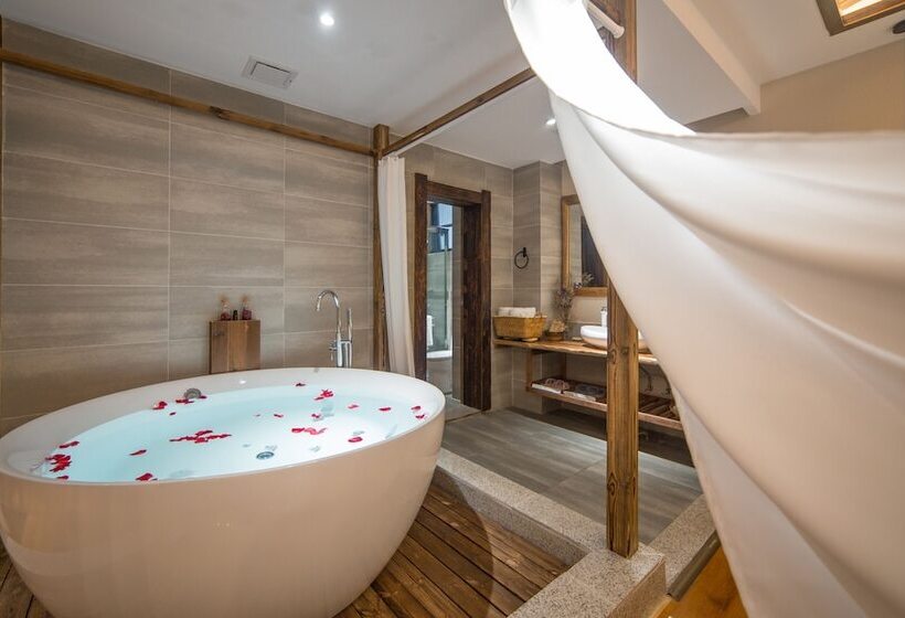 بنسيون Puer Xiangtu Story Manor