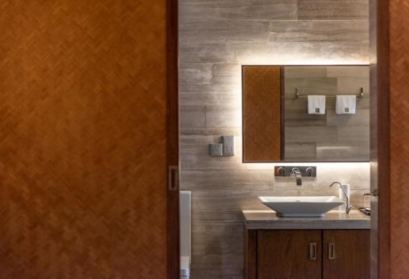 膳宿费 Qiansu Ban Jiang Xia Boutique Inn