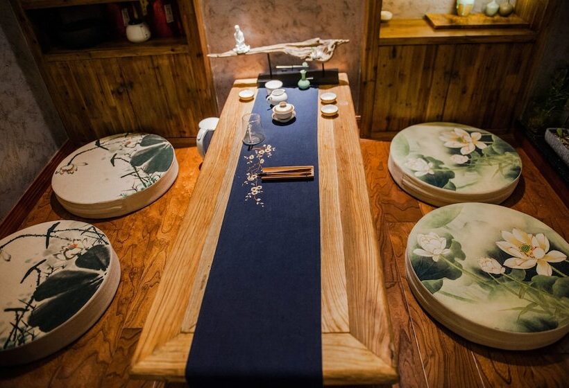 膳宿费 Yun Meng Qi  Inn