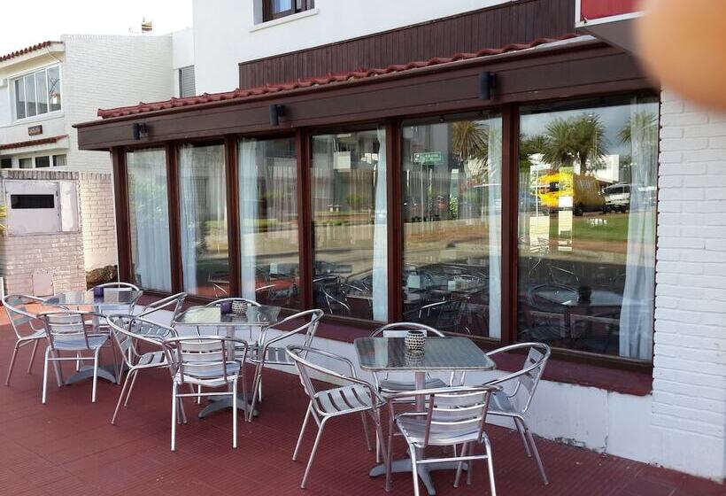 هتل Del Faro Punta Del Este