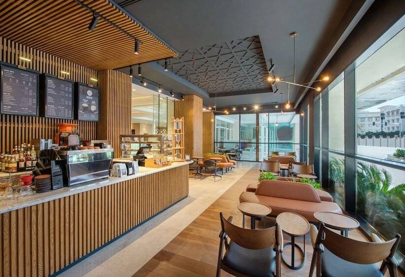 هتل Doubletree By Hilton Doha  Al Sadd