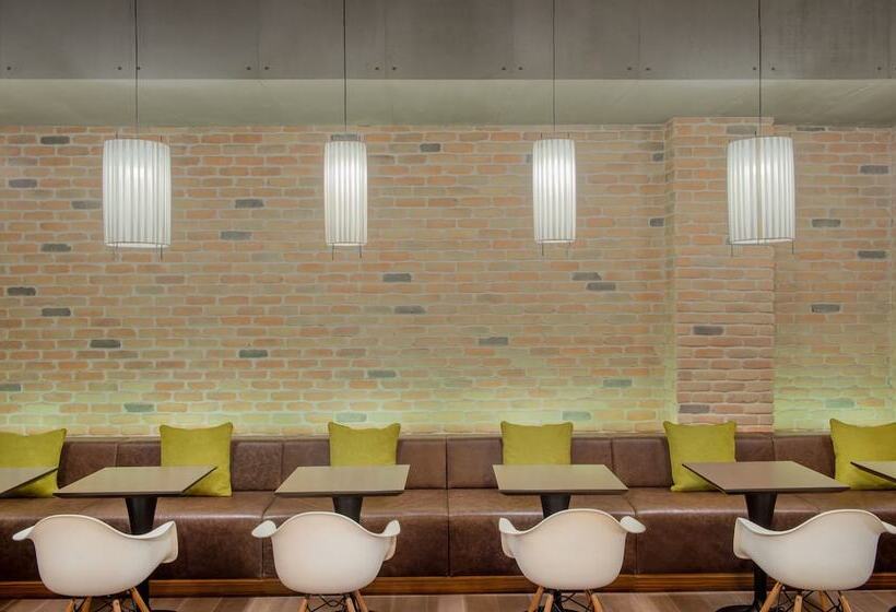 هتل Doubletree By Hilton Doha  Al Sadd