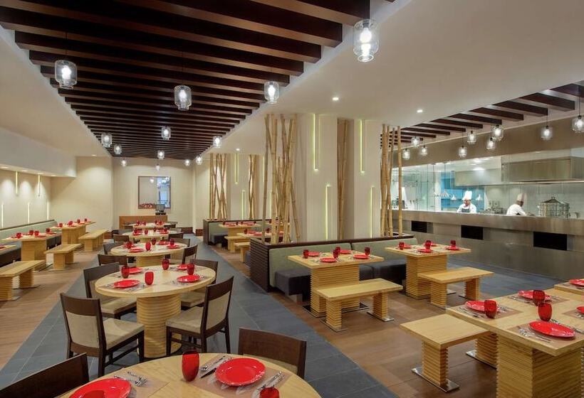 هتل Doubletree By Hilton Doha  Al Sadd