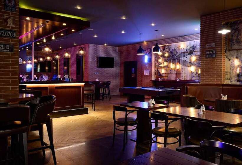 هتل Doubletree By Hilton Doha  Al Sadd