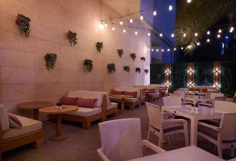 هتل Doubletree By Hilton Doha  Al Sadd