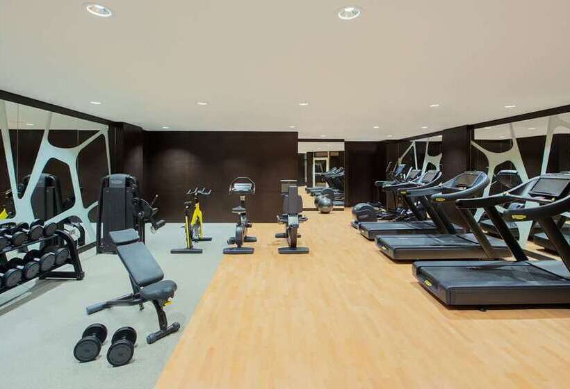 هتل Doubletree By Hilton Doha  Al Sadd