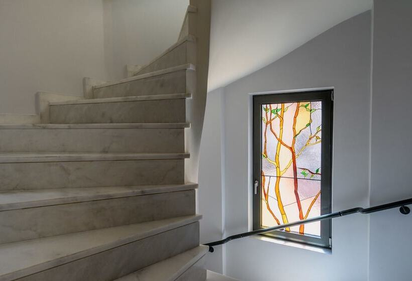 Szálloda Fos Downtown Suites