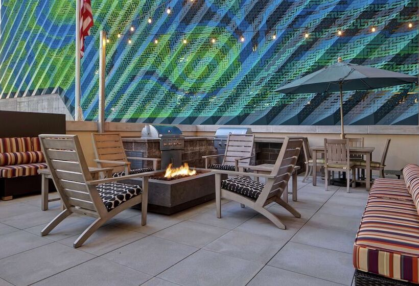 酒店 Home2 Suites By Hilton Charlotte Uptown, Nc