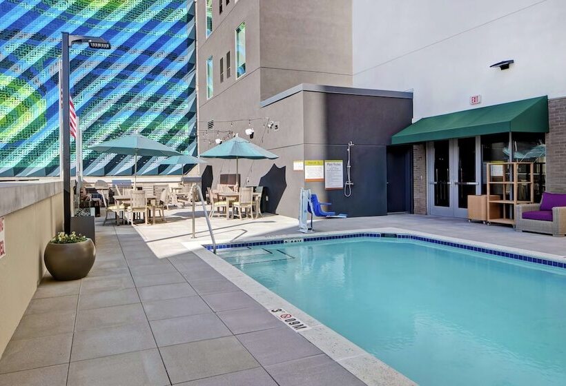 酒店 Home2 Suites By Hilton Charlotte Uptown, Nc