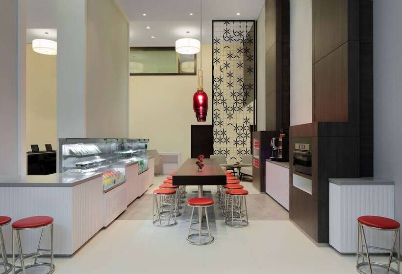 Отель Hyatt Place Dubai Jumeirah