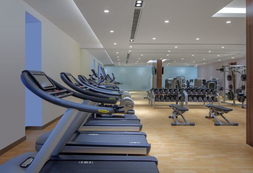 Отель Hyatt Place Dubai Jumeirah