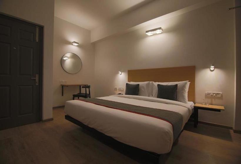 בית מלון כפרי Super Townhouse Airport Road