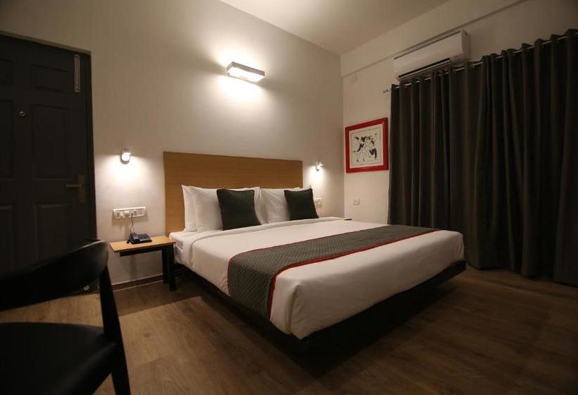 בית מלון כפרי Super Townhouse Airport Road