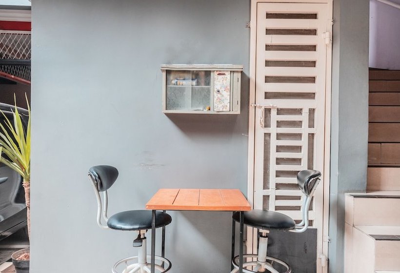 Отель Puspita Guesthouse By Oyo Rooms