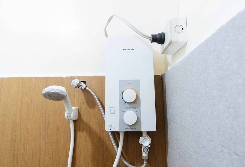 هتل Reddoorz @ Vicente Street Espana Manila