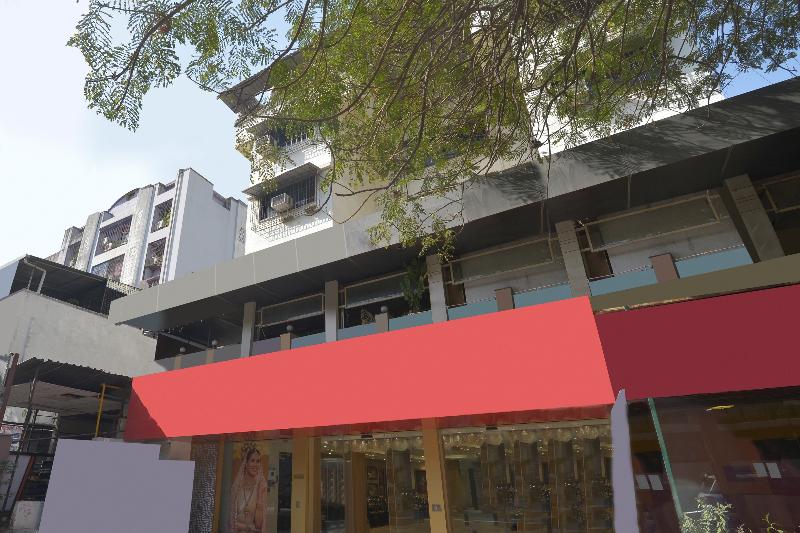 فندق Sharada International By Oyo Rooms