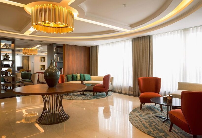 هتل Sheraton Bishkek