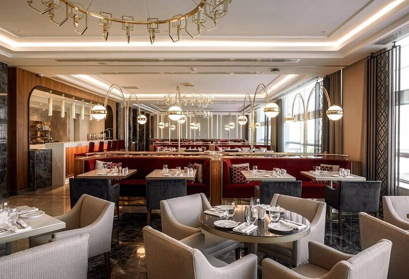 هتل Sheraton Bishkek