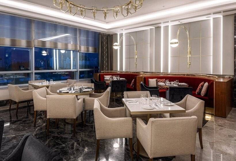 هتل Sheraton Bishkek