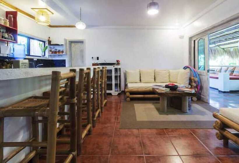 Lanterna Hotel Boracay