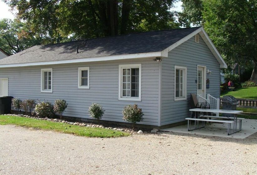 On Pointe Lakefront Resort