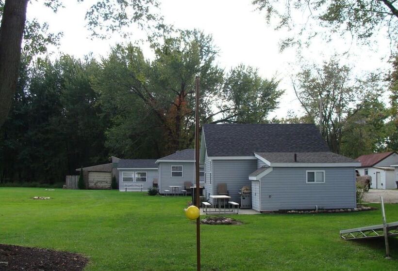 On Pointe Lakefront Resort