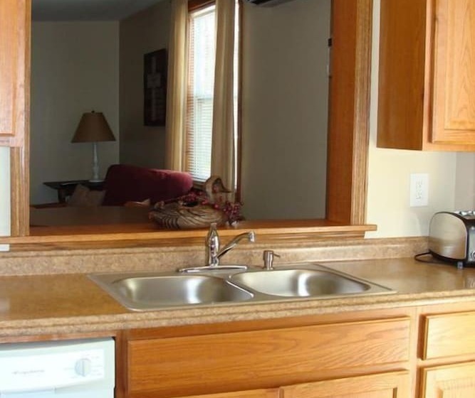 On Pointe Lakefront Resort