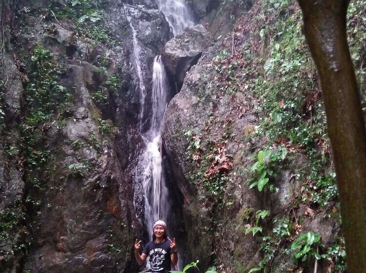 Pensió Art Khamu Homestay