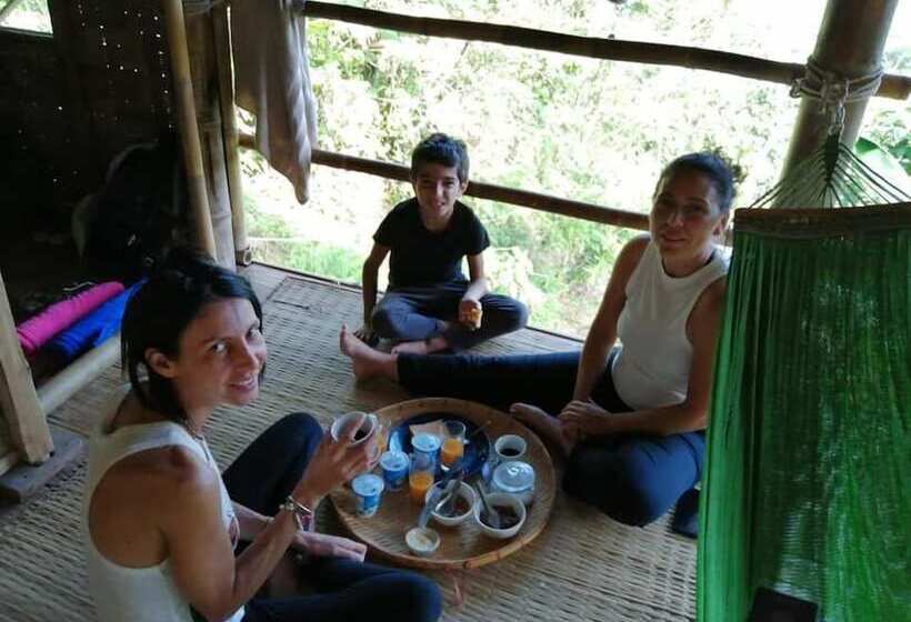 پانسیون Art Khamu Homestay