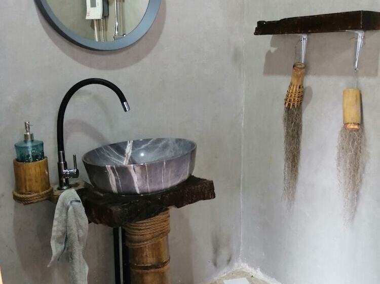 Pensió Art Khamu Homestay