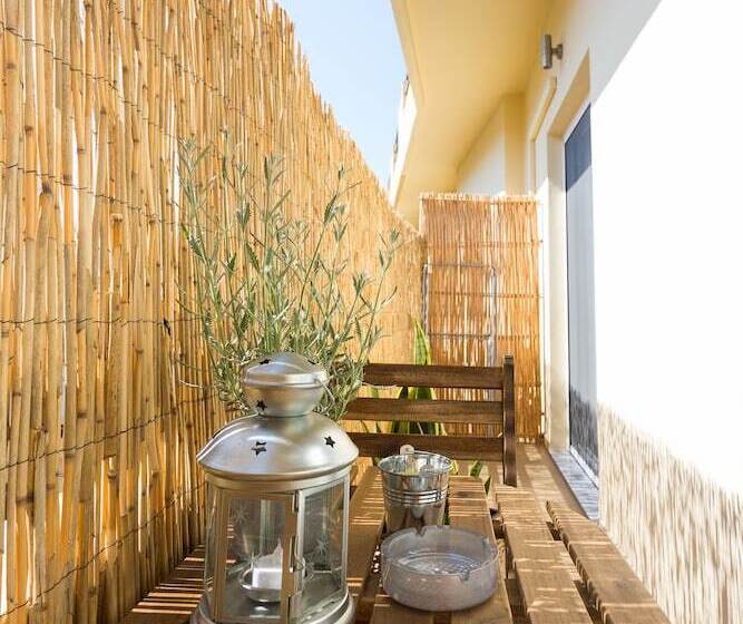 Пансион Artree Suites